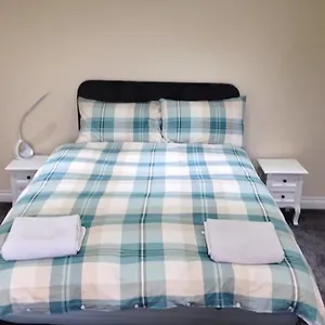 https://airport-tavern-accommodation.tophotelsbath.com